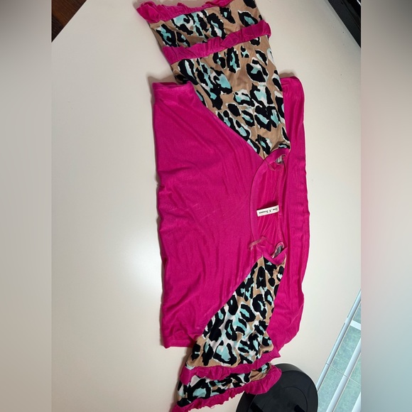 Hot Pink and turquoise blouse. Size Small. Oversized fit. - Picture 2 of 3